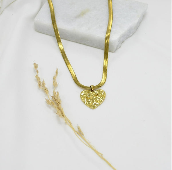 COLLAR GOLD CHUNKY HURT LOVE